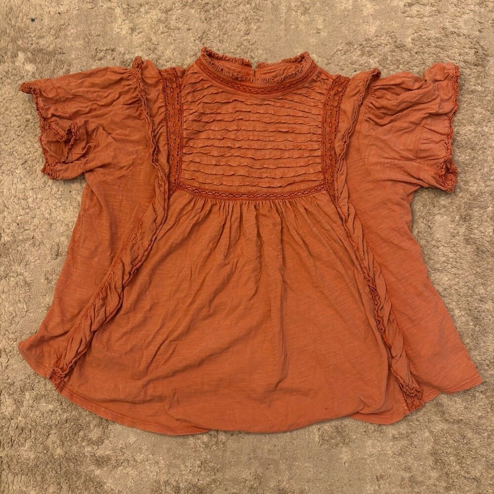 Free People La Femme Rust Peach  Ruffled Short Sleeve Mock Neck Women’s M C1
